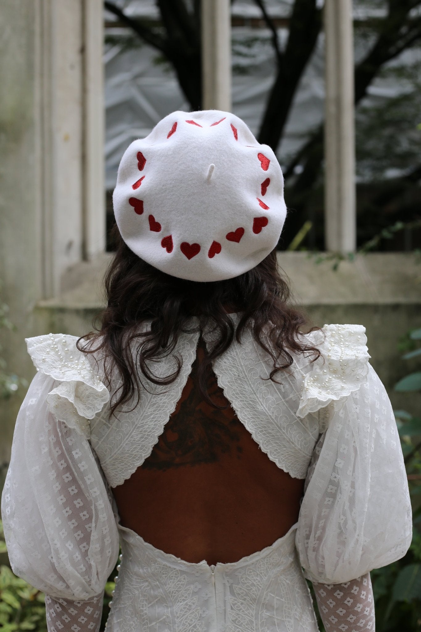 Embroidered hats for women with hearts - Dedais Slow Fashion