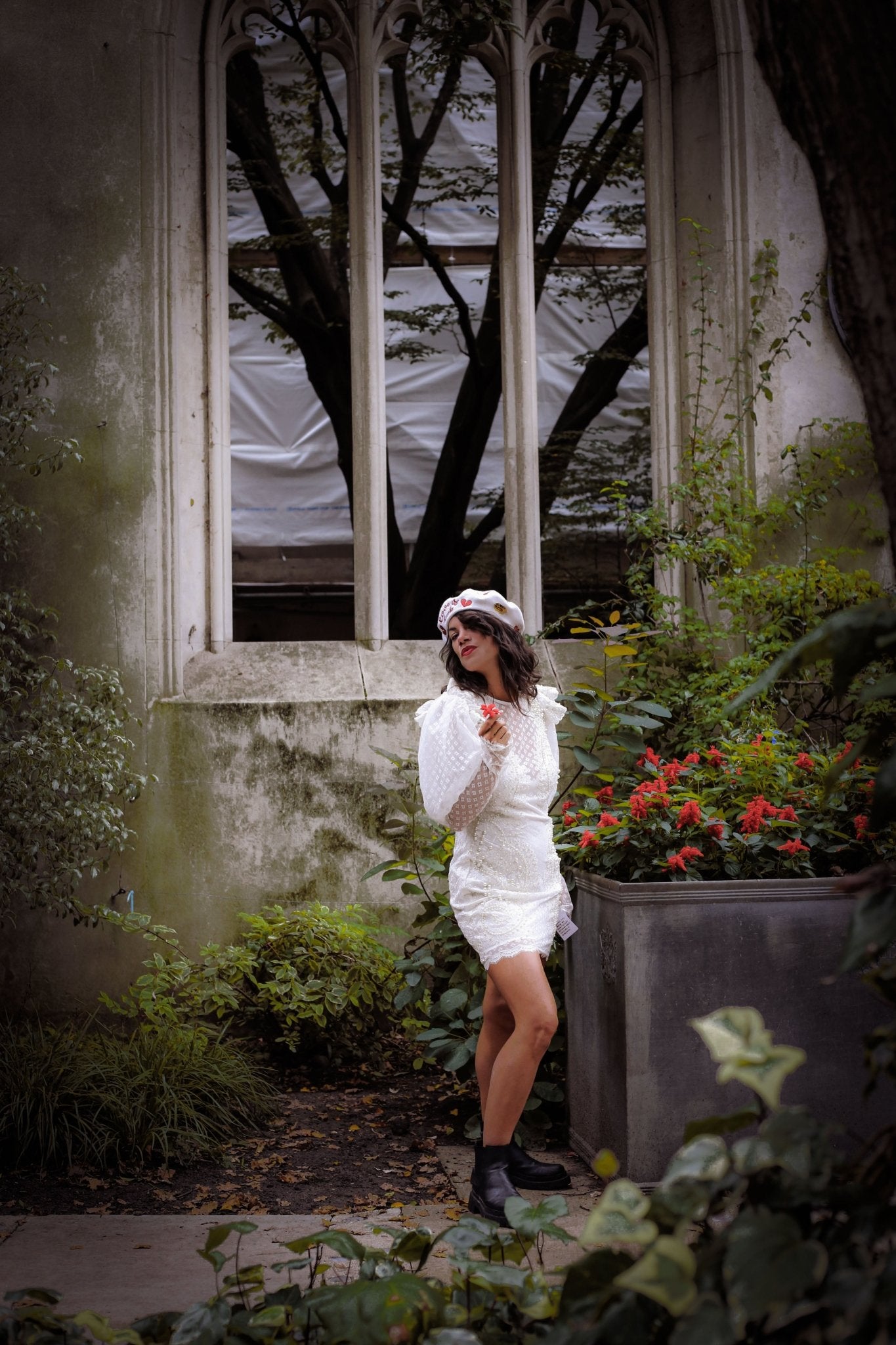 Embroidered hats for women with hearts - Dedais Slow Fashion