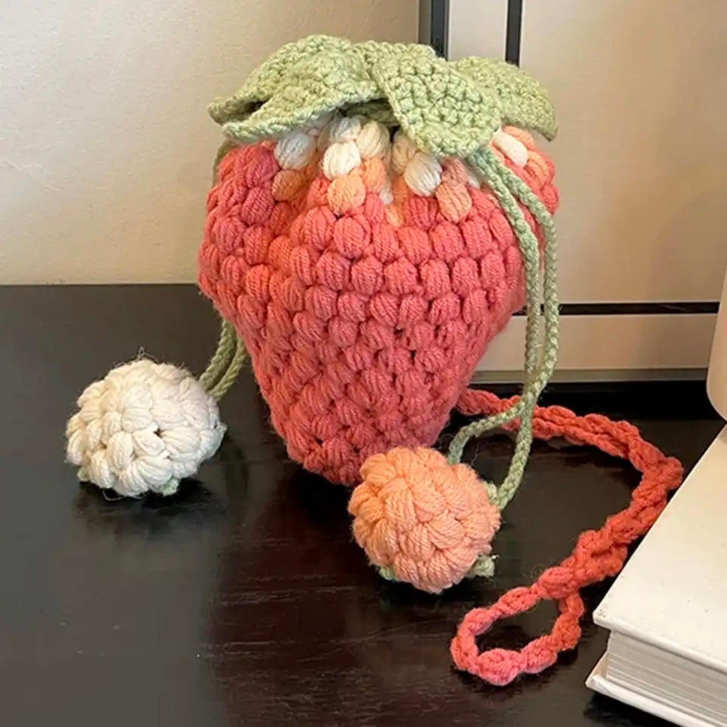 Crochet Strawberry Handbag - Dedais Slow Fashion