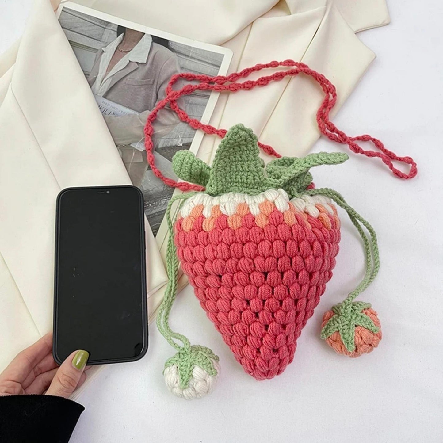 Crochet Strawberry Handbag - Dedais Slow Fashion