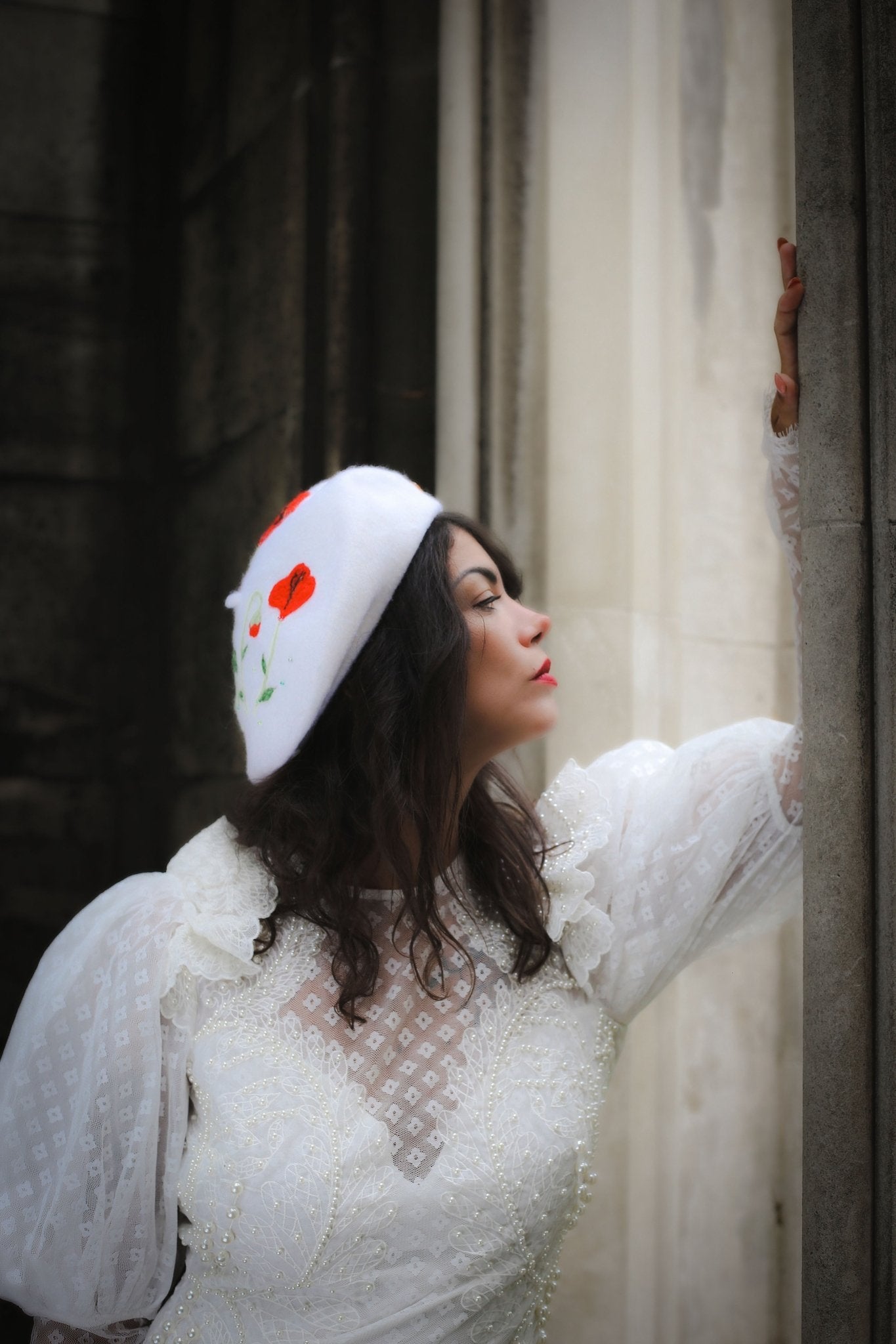 Felted hat with poppies - Dedais Slow Fashion