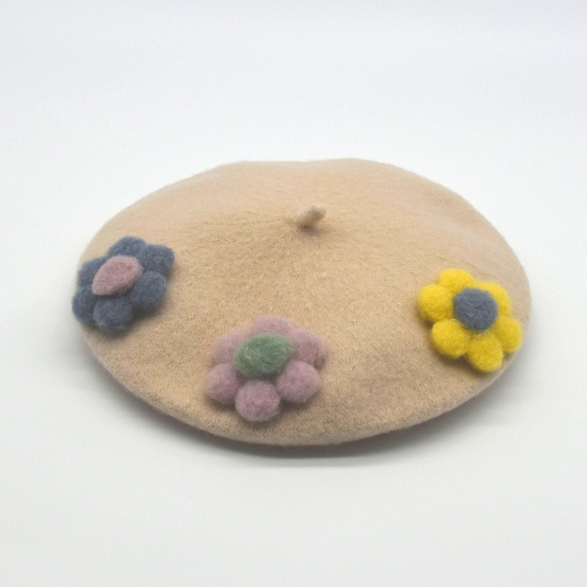 Handmade Beret Hat Wool with Flowers for Girls - Dedais Slow Fashion