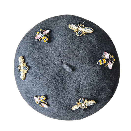 Handmade Black Beret Hat with Bees - Dedais Slow Fashion