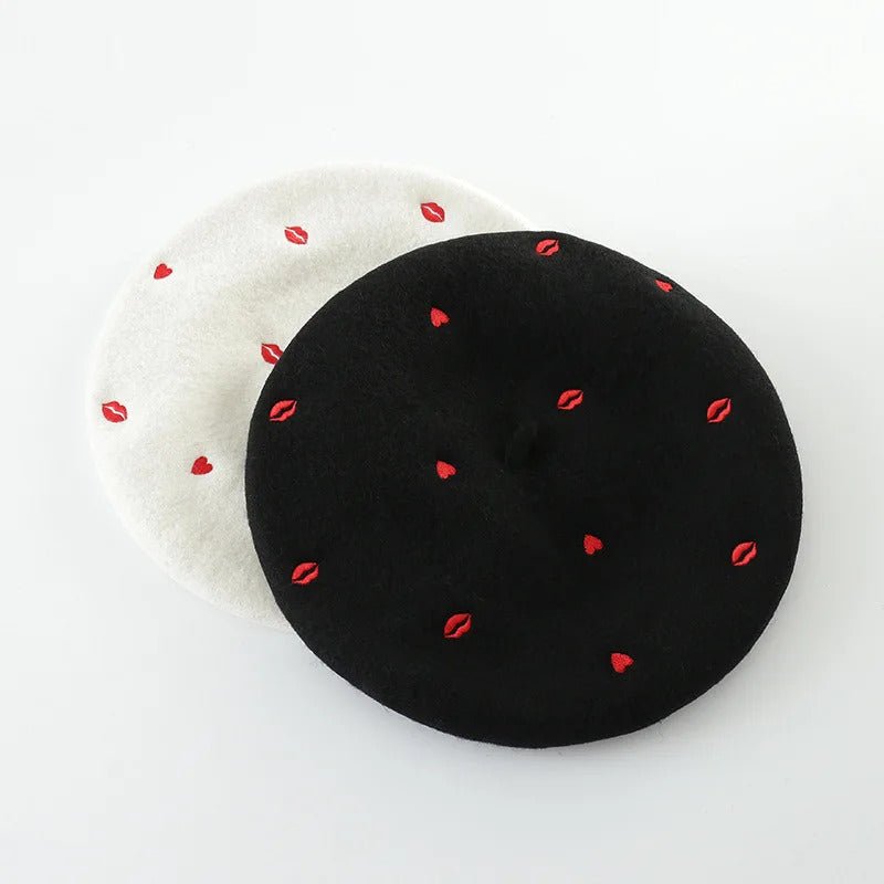 Kiss Beret Hat - Dedais Slow Fashion