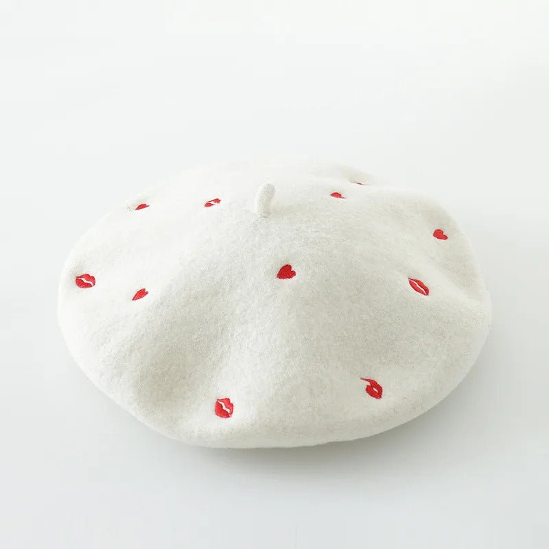 Kiss Beret Hat - Dedais Slow Fashion